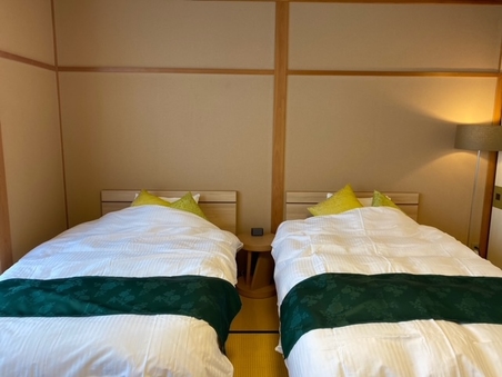 【1階】和室のベッドルーム　ゆり10畳（トイレ・洗面付き）